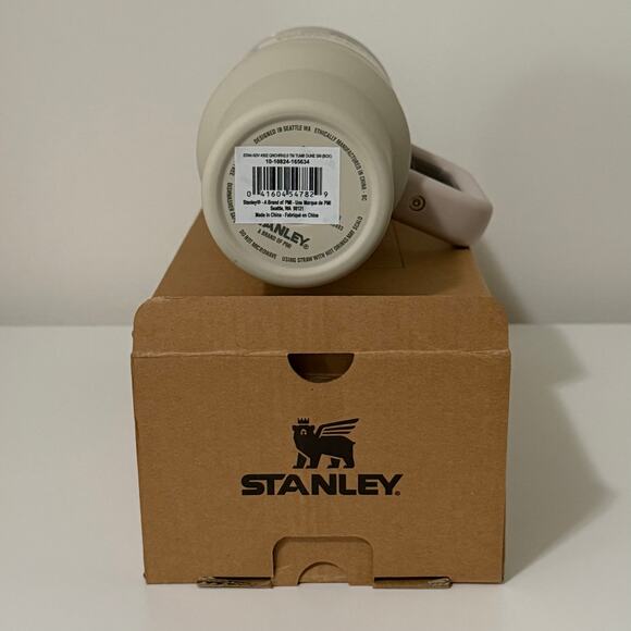 NWT Stanley 40oz Dune Quencher H2.0 FlowState Tumbler - Picture 6 of 7